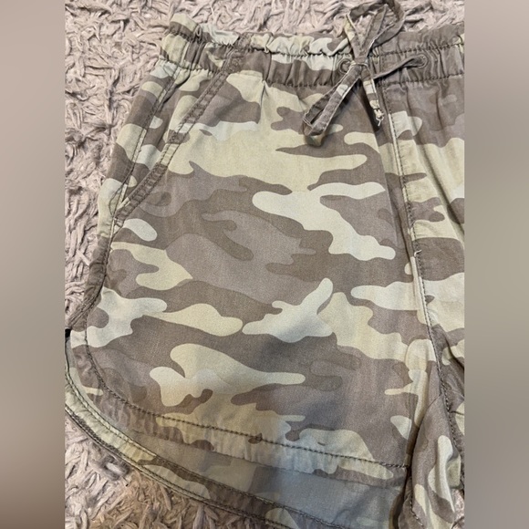 American eagle shorts - Picture 2 of 4